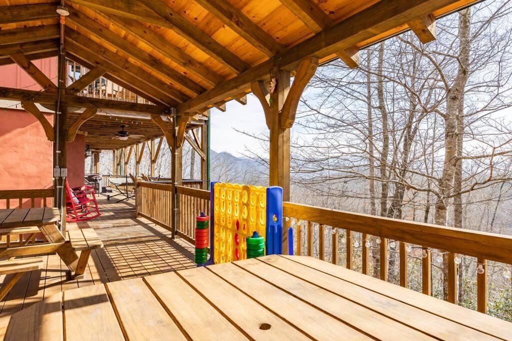 Red Rooster Family Cabin W/Hot Tub+Fire Pit+View 富兰克林 外观 照片