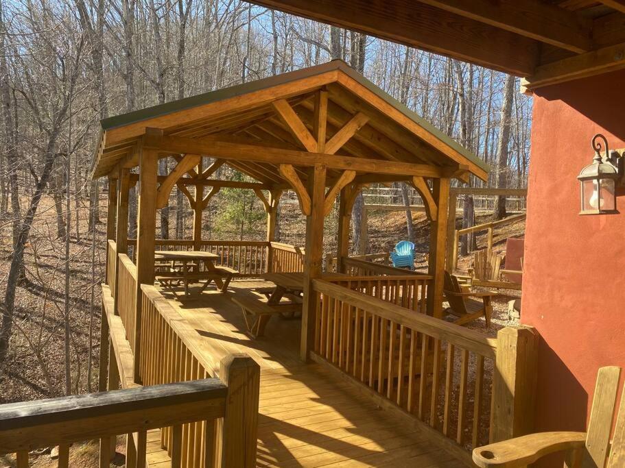 Red Rooster Family Cabin W/Hot Tub+Fire Pit+View 富兰克林 外观 照片