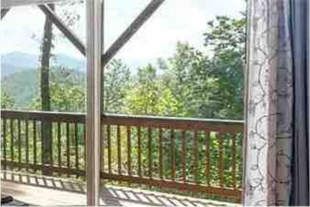Red Rooster Family Cabin W/Hot Tub+Fire Pit+View 富兰克林 外观 照片